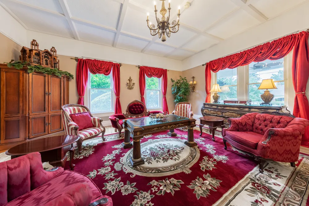 Magnolia Inn event parlors